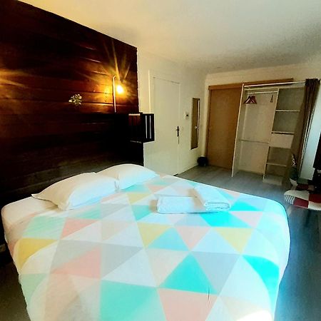Hotes'Octon Buitenkant foto
