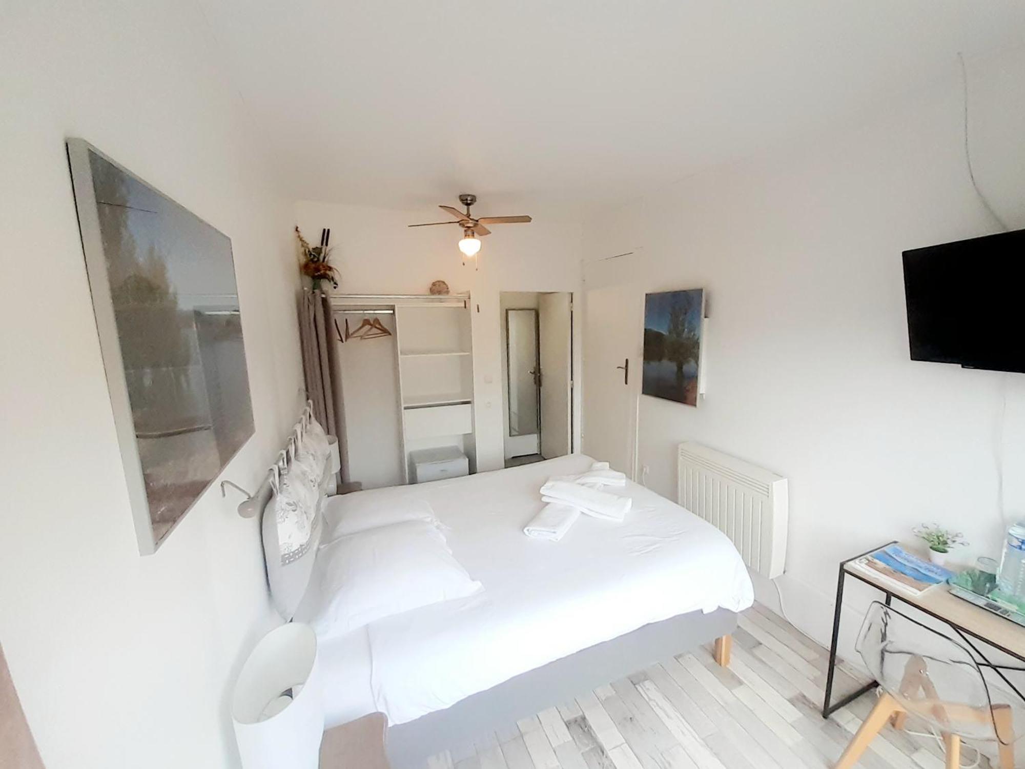 Hotes'Octon Buitenkant foto