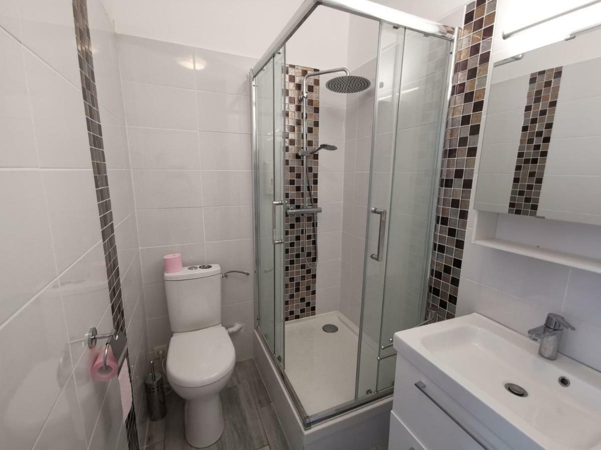 Hotes'Octon Buitenkant foto